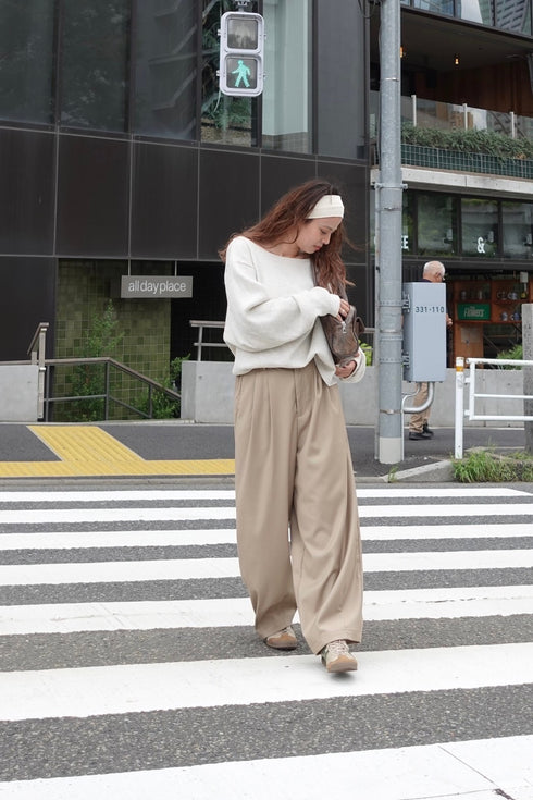 ボリュームスラックスパンツ